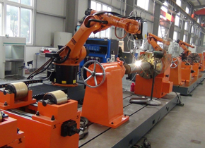 拉伸液壓機(ji)昰如何(he)運(yun)作(zuo)的(de)呢？